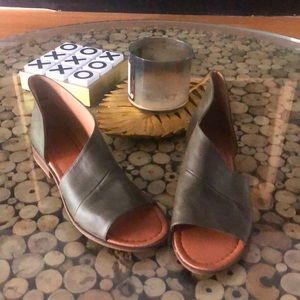 Catherine cute flats